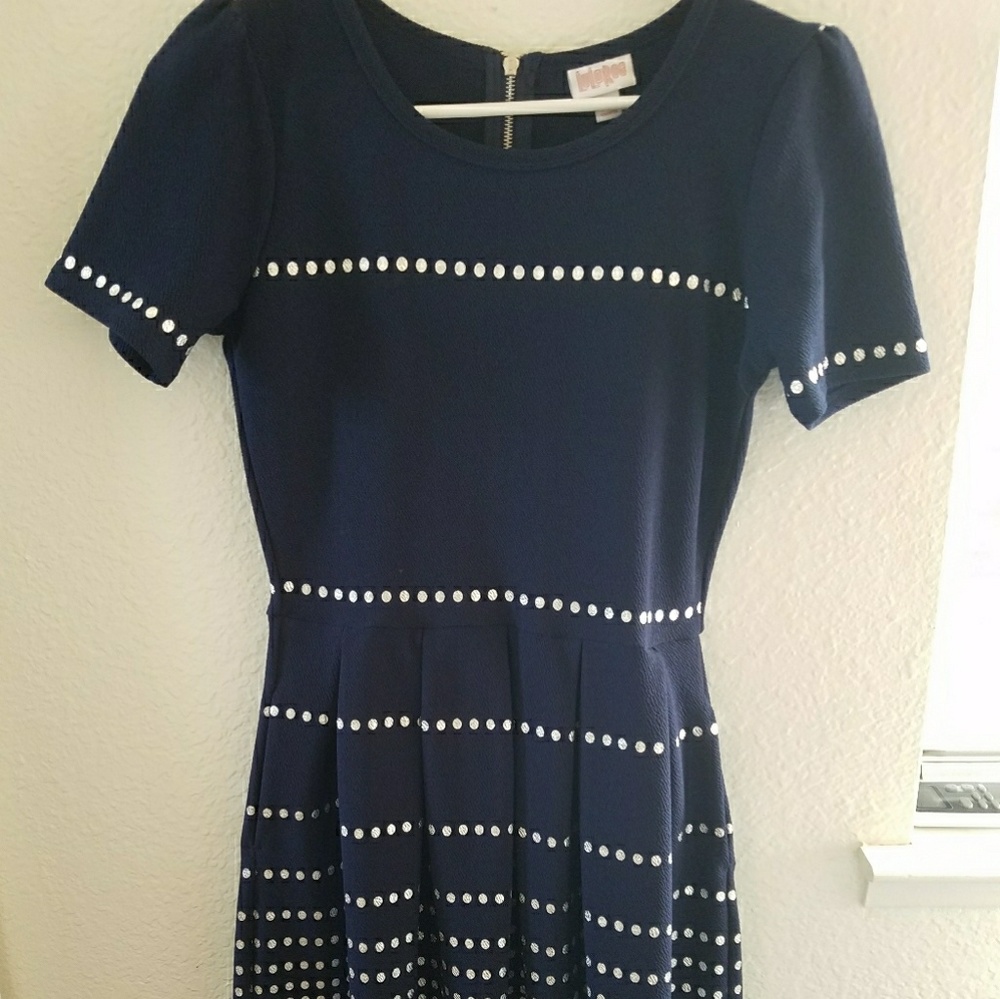 M Lularoe Elegant Amelia dress